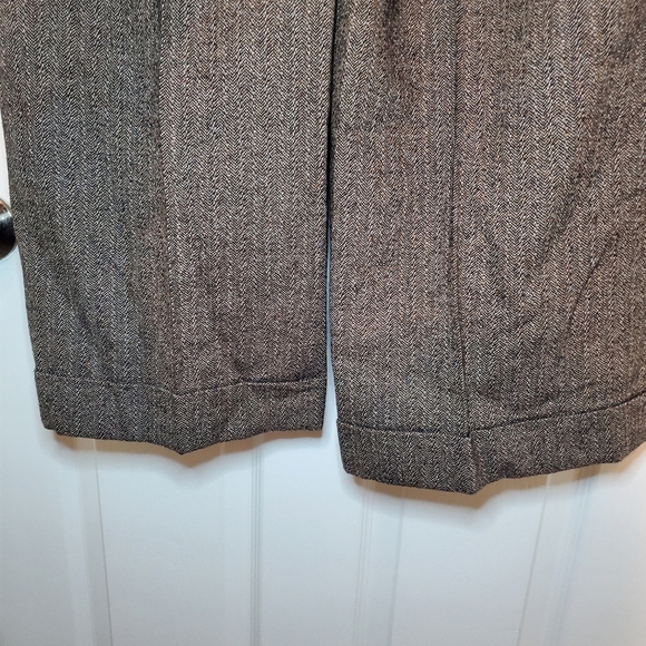 Lauren Ralph Lauren Brown Cropped Pants - Picture 8 of 13